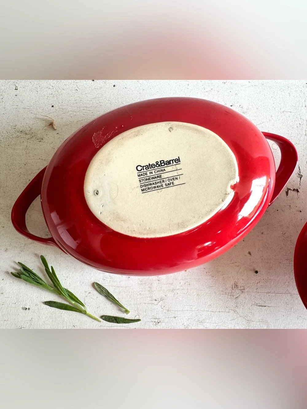Crate & Barrel Small Red Oval Ceramic Baking Casserole Dish w/Lid - Oven Safe